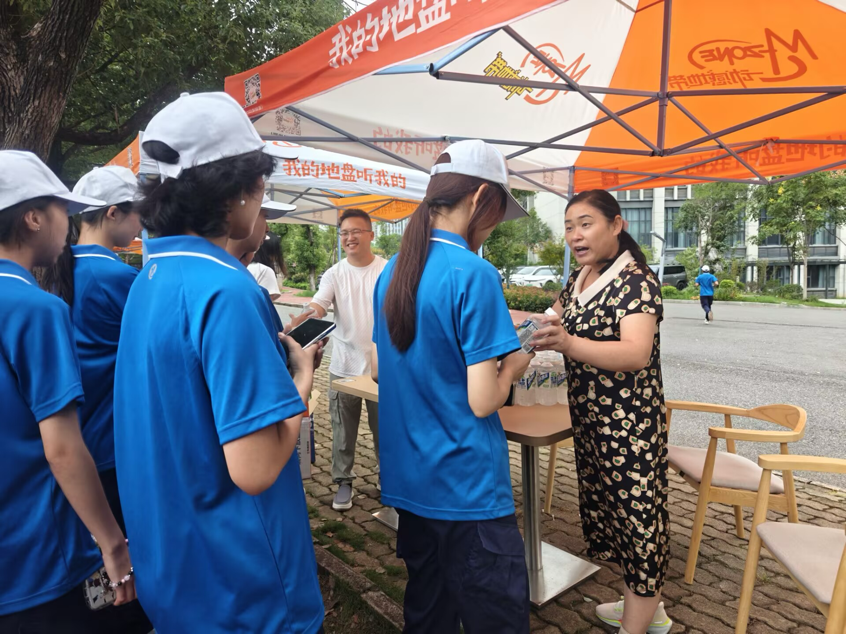 说明: 2025-10-15 09:59:34.955000