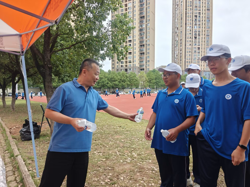 说明: 2025-10-15 10:00:11.017000